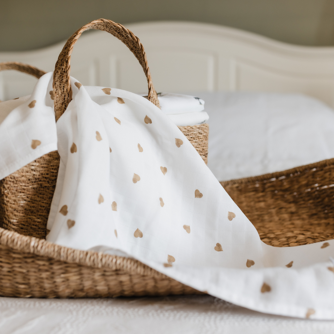 Bamboo Muslin Gift Set - Neutral Heart