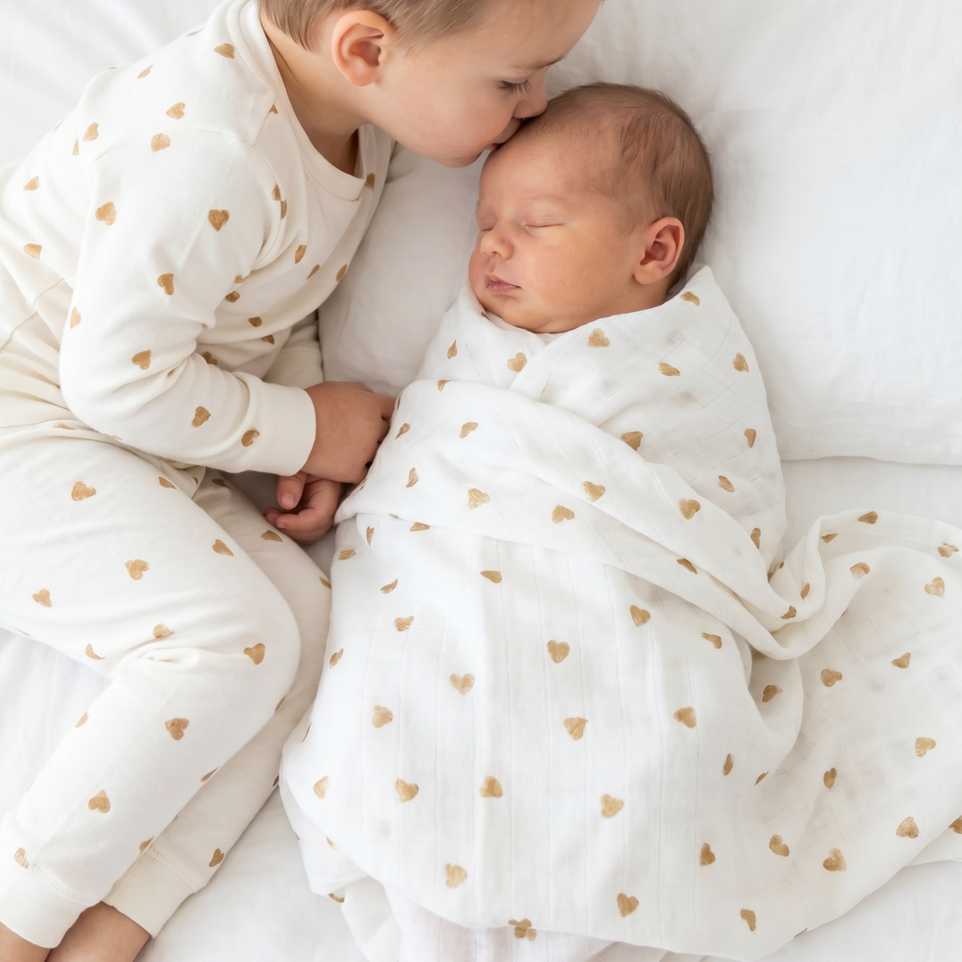 XL Bamboo Muslin Swaddle - Neutral Heart